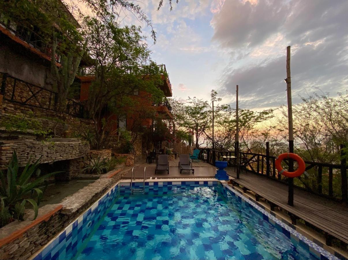Akela Gaira Hotel